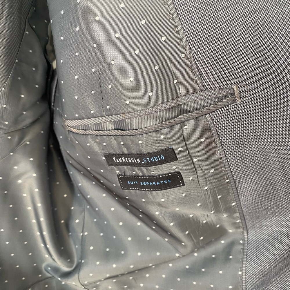 Van Heusen 40R grey suit blazer